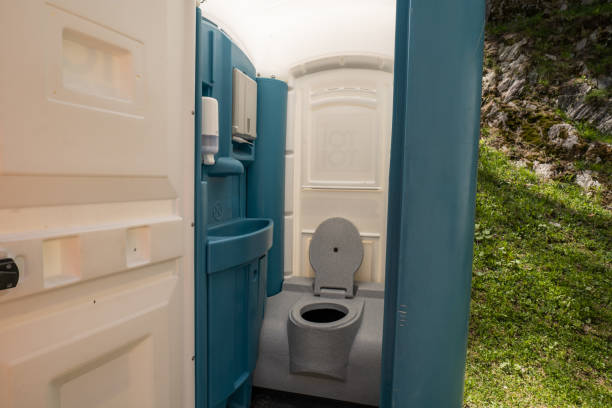 Best Standard Portable Toilet Rental in Mentor, OH